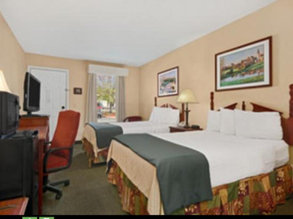 Baymont By Wyndham Greenville Δωμάτιο φωτογραφία
