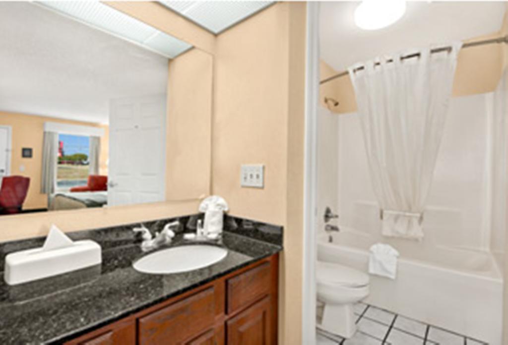 Baymont By Wyndham Greenville Εξωτερικό φωτογραφία